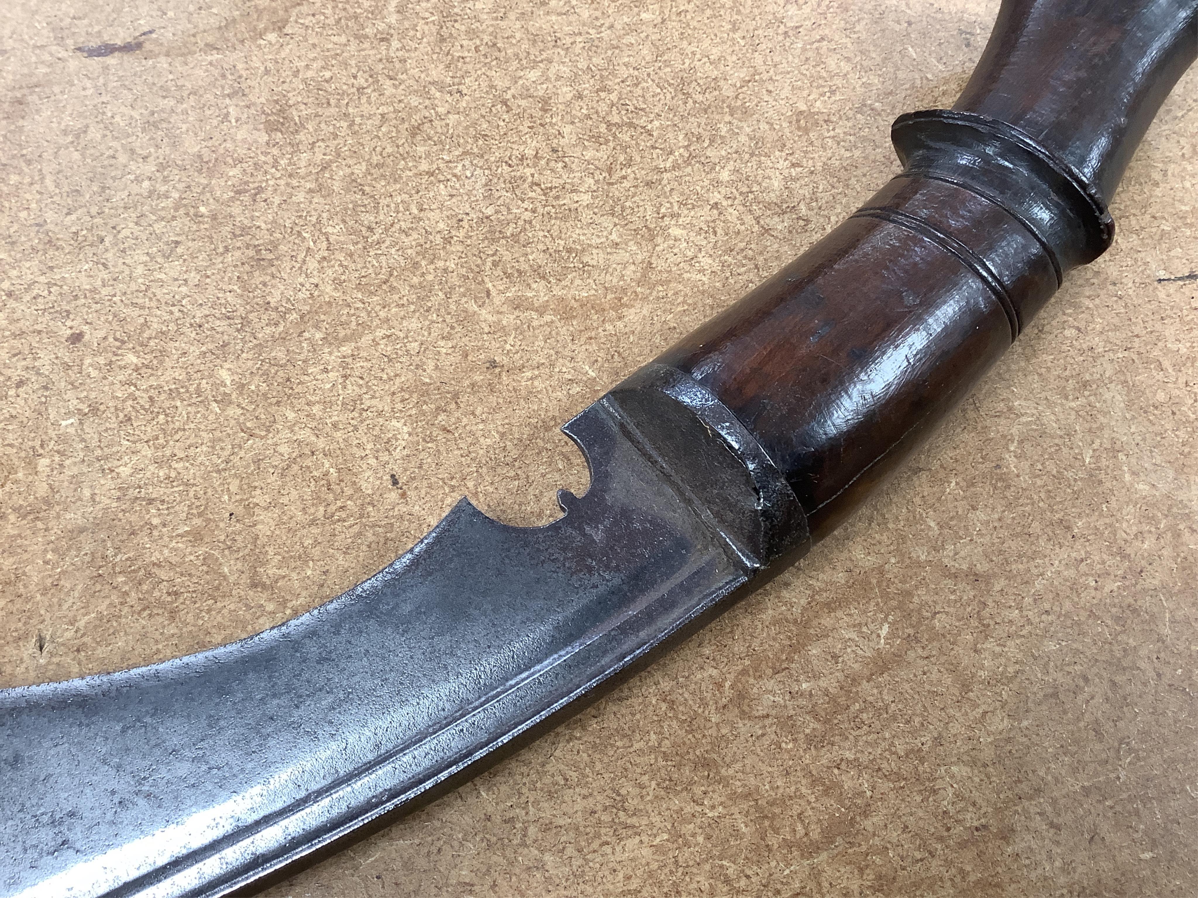 An Indian sword Tulwar, blade 68.5cm. Condition - poor, heavily pitted